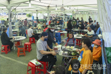 치악산 한우·한돈 맛보러 오세요…숯불구이 축제 인파 몰려