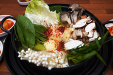 [맛있수다] 한번 맛보면 계속 생각나는 신선한 육수·칼국수 면발·만두