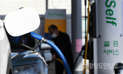 휘발유 1700원대 주유소 등장… 한달 째 기름값 하락세