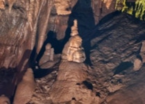 촛대바위·엄지척·해치상…동해 천곡동굴 무명 종유석 이름 생겼다