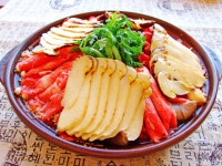 [맛있수다] 무농약 청정한 식재료와 깊은 국물 양양 송이·표고버섯과 한우의 만남