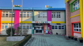 화천 봉오초교 전격 폐교 결정에 학부모·주민·동문 반발