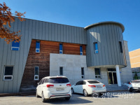 폐관 후 장기간 흉물로 방치된 영월 세계민속악기박물관