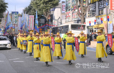 4년만에 열린 국내 최대 삼척정월대보름제 구름인파 몰려 성황리 폐막