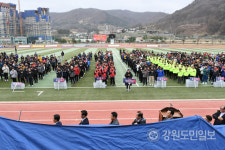 강원도축구협회장배 동호인 축구대회 열려
