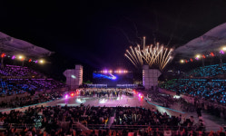 원주 댄싱카니발 개막…댄싱공연장 3200석 만석, 축제장 인산인해