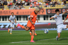 강등권 강원FC, 인천 유나이티전 1-1 무승부…소중한 승점 1 추가
