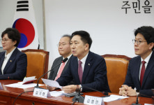 [속보] 김기현 경제 숨통 끊는 노란봉투법·민주 사내방송 방송 3법 막아야 尹에 거부권 행사 건의