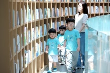 [WE+] 도서관이 살아있다 온기 품은 책 속으로 겨울나들이