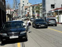 팔호광장 인근 도로 인도 없어 보행자 아찔