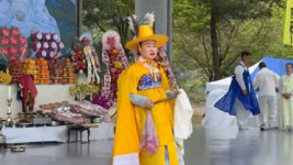 600년전통 팔봉산 당산제 막 올라…작두타며 무사안녕 기원