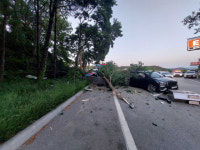 영동고속도 횡성휴게소서 4중 추돌… 1명 중상·3명 경상