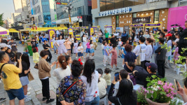 원주 중앙동 문화의 거리, 매주 토요일 거리형 축제로 들썩