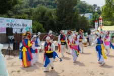 [시니어 현장] 춘천마을농악인 첫 축제, 신명의 한마당을 열다