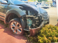 원주 남원로서 SUV 인도로 돌진해 전봇대 쾅