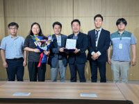KGC라이프앤진수원시청대리점 | 원주시청 공무원노조, KGC인삼공사 원주공장 감사패 받아