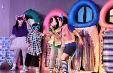 시즌 4로 돌아온 호기심 많은 고양이 피코