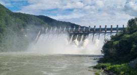 강원 최북단 화천댐 2년 만에 수문 개방…초당 300t 방류