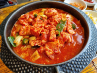[경제단체장의 맛집로드] 방문손님 필수코스…칼칼한 두루치기 국물, 해장에 최고