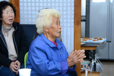 [시니어 현장] 코로나로 중단됐던 어르신 봉사활동 재개