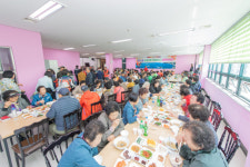 고성서 4년째 어버이날 경로잔치 열려 어르신 건강 기원