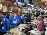 더불어민주당 박찬대 상임총괄선거대책위원장 홍천 유세