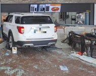 강릉 대관령 휴게소 식당으로 SUV 돌진…16명 부상