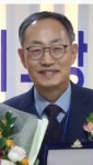 [새의자] 홍성덕 서울은평구 강원도민회 회장