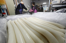 설 앞둔 떡방앗간 풀가동