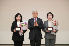 김지숙·정경옥 시의원 감사패