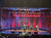 칸초네부터 라틴까지 테너 류정필의 라틴 클래식-라 로만티카 뜨거운 열기 속 성황