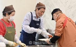우상호, 어르신 데이로 춘천·영월 누비며 노인복지 행보