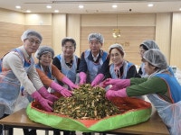 강원농협·농가주부모임 철원서 반찬나눔 온기 전해