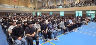 춘천고 개교 102주년 기념 상록의 종소리 울려퍼지다