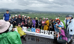 철원 소이산 숨은 산타찾기 등산객에 추억 선물