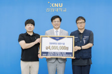 강원대 춘천캠 조교회·조교노조 기금 전달