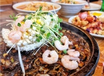 [아무튼, 돌판] 아버지의 필살기 ‘돌짜장’