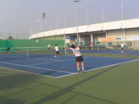 늘어나는 테린이, 문제는 부족한 테니스장