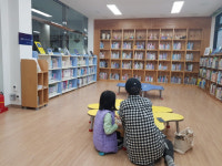 공주시 웅진도서관, 맘편한 책 배달 서비스 운영