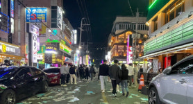 불야성 두정동, 불 꺼진 신부동 거리두기 해제 첫 주말 천안 번화가 온도차