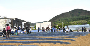 괴산군 장연면 장학회, 한마당 농장 가꾸기 행사 진행