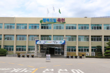 옥천군 취약계층 여름이불세트 전달