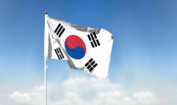 중학교 태극기에 독도는 일본땅 적고 불태운 30대 체포