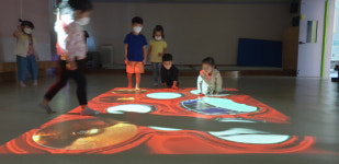 옥천죽향초병설유치원 미래형가상놀이체험 설치