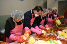 [사진뉴스] 김장으로 나누기로 온기