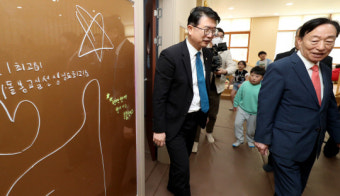 [포토]늘봄학교 현장 살피는 장상윤 차관