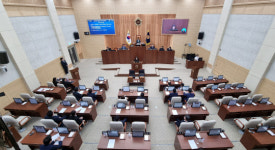 의장 불신임안 가결...상병헌 의회 구성원에 부담줘선 안된다고 판단