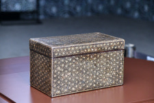 문화재청, 일본서 환수한 고려 나전칠기 나전국화넝쿨무늬상자 공개