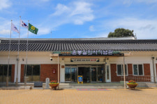 예산 윤봉길의사기념관, 전시장 리모델링