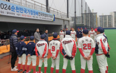 공주교육지원청, 공주중학교 야구부 동계 합동 훈련 격려